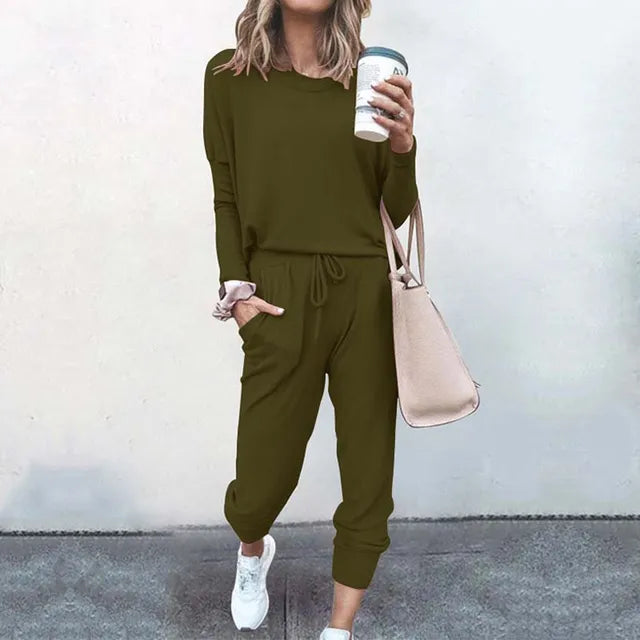 Loungewear Set - Relaxed Fit Joggers and Long Sleeve Top