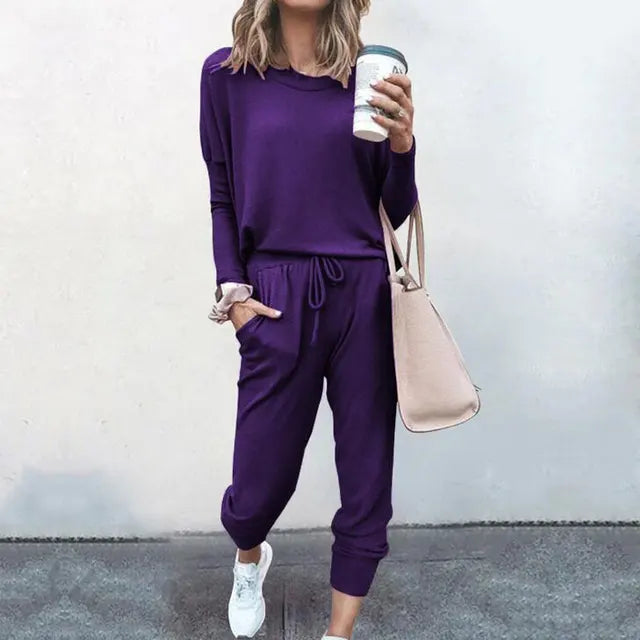 Loungewear Set - Relaxed Fit Joggers and Long Sleeve Top