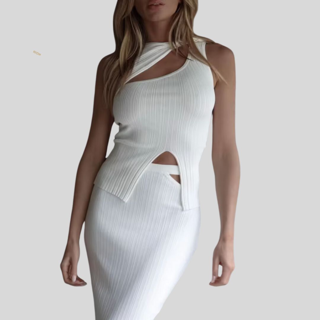 Zari | Elegant Two-Piece Set with Asymmetric Neckline and Flared Legs