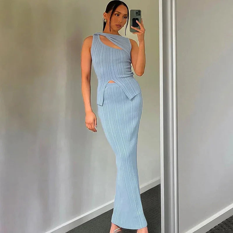 Zari | Elegant Two-Piece Set with Asymmetric Neckline and Flared Legs