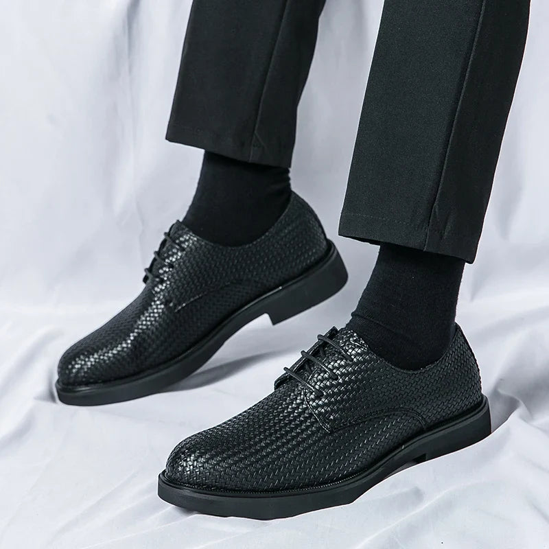 Oxford Shoes | Woven Design with Lace Up Style