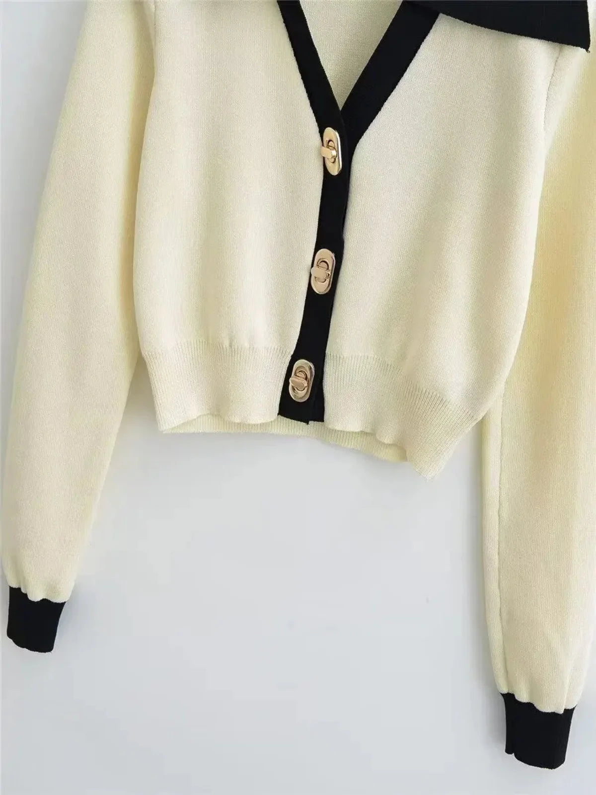 Cropped Knit Cardigan - Contrast Collar and Buttons