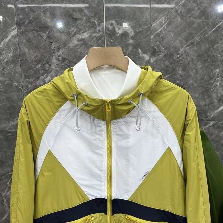 Windbreaker Jacket | Hooded Zip Up Style