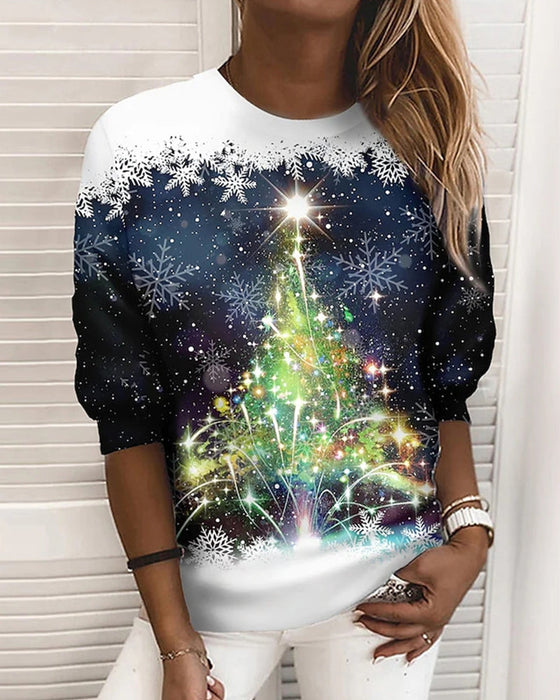 Zarita - a cozy sweatshirt with a round neckline and a festive holiday print