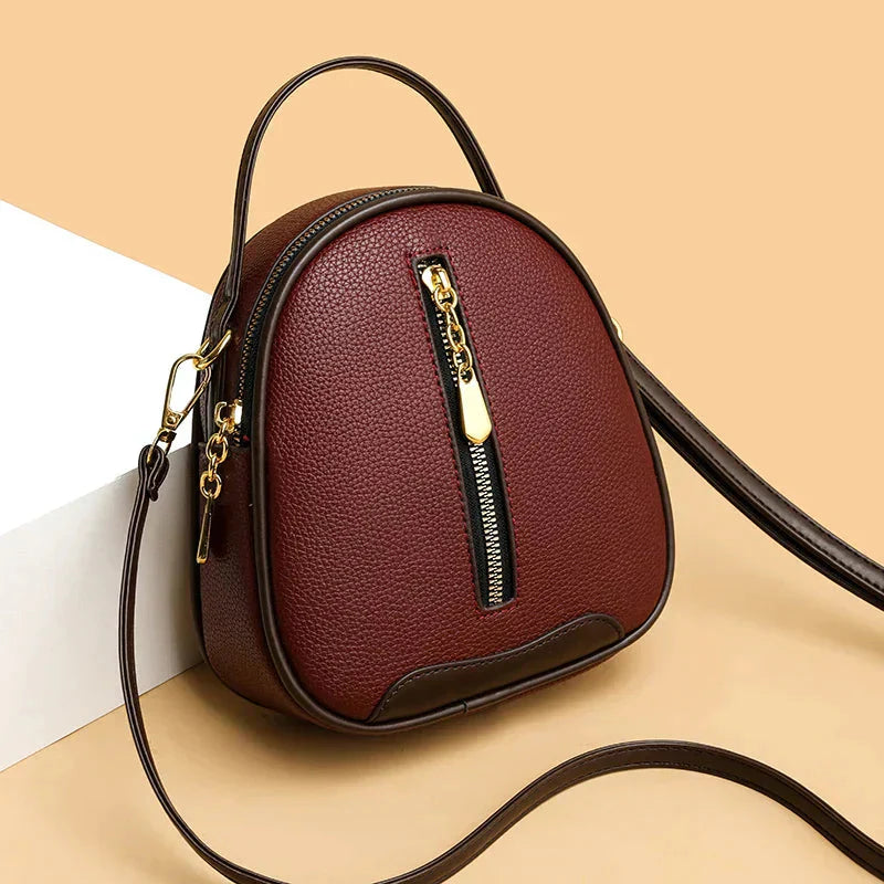 Celestia | Shoulder Bag with Chic Design and Elegant Gold Zip Closure