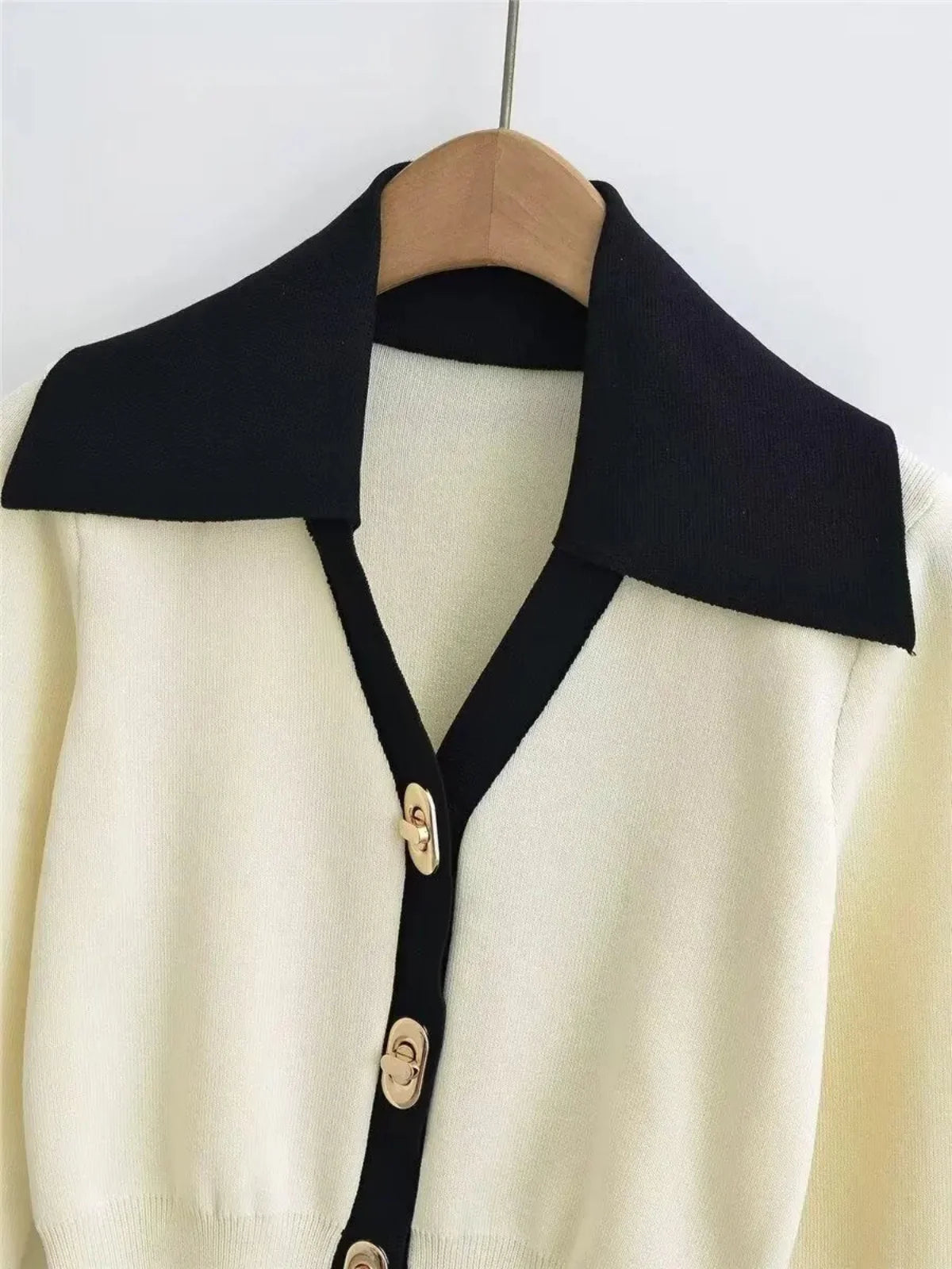 Cropped Knit Cardigan - Contrast Collar and Buttons