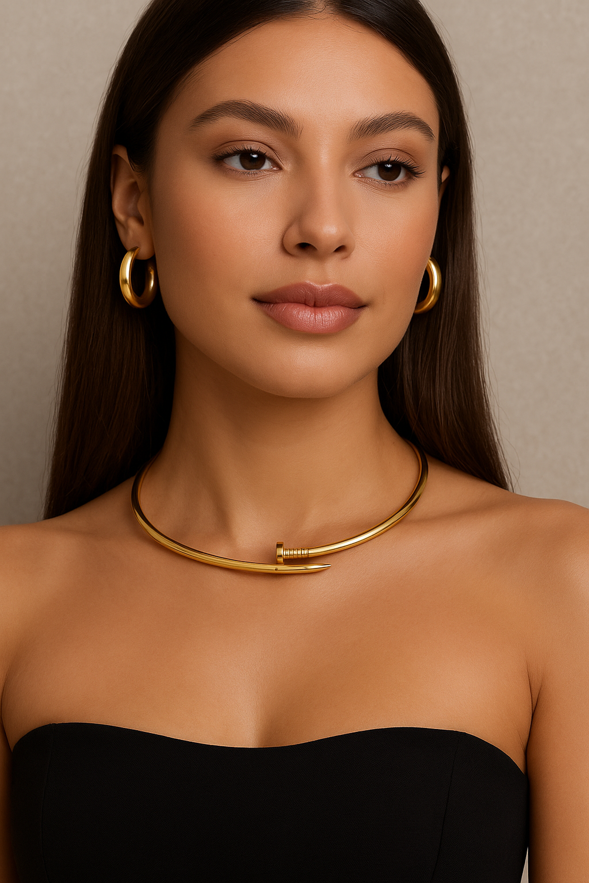 Gold Choker Necklace | Sculpted Nail Design
