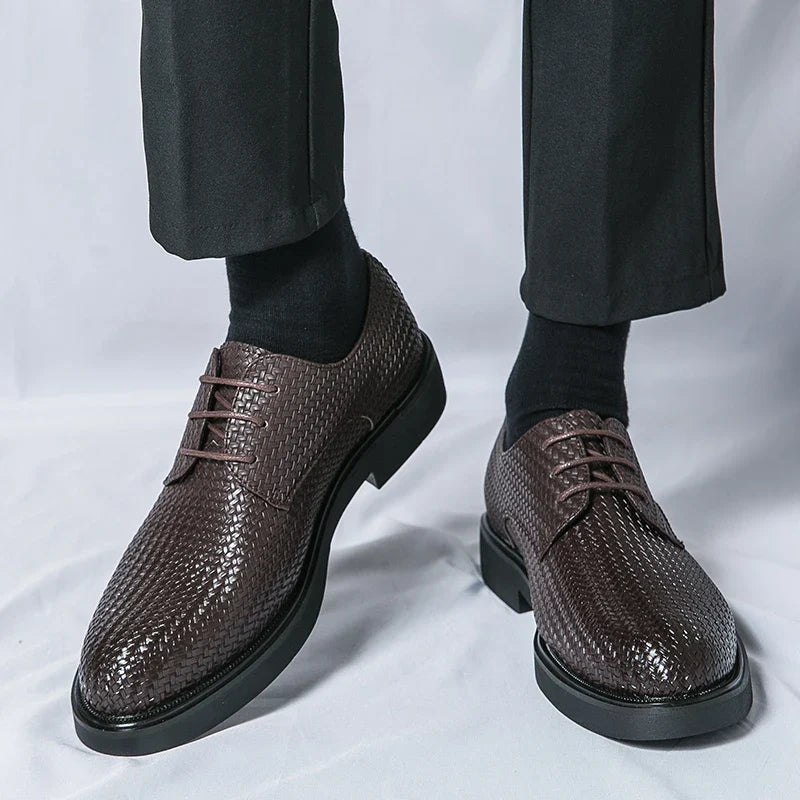 Oxford Shoes | Woven Design with Lace Up Style