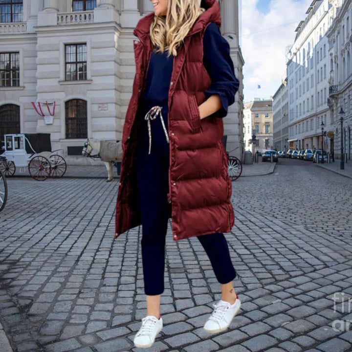 Iselle – the ultimate long, sleeveless body warmer that brings warmth and elegance to every outfit